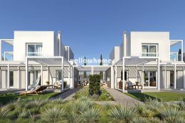 3 bed villas with private pool in a premium golf resort...